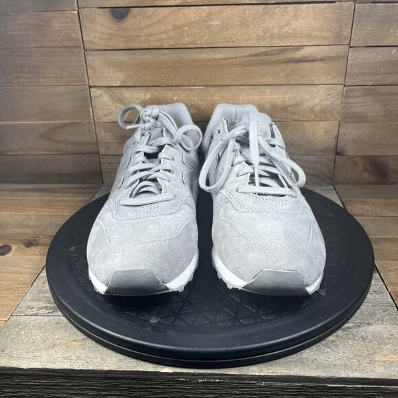 New Balance 696 Womens Size 7.5 Gray White Athletic Running Shoes Sneakers - Picture 2 of 10